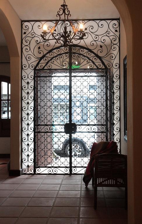 Hotel Boutique Balcon De La Plaza Сальта Экстерьер фото