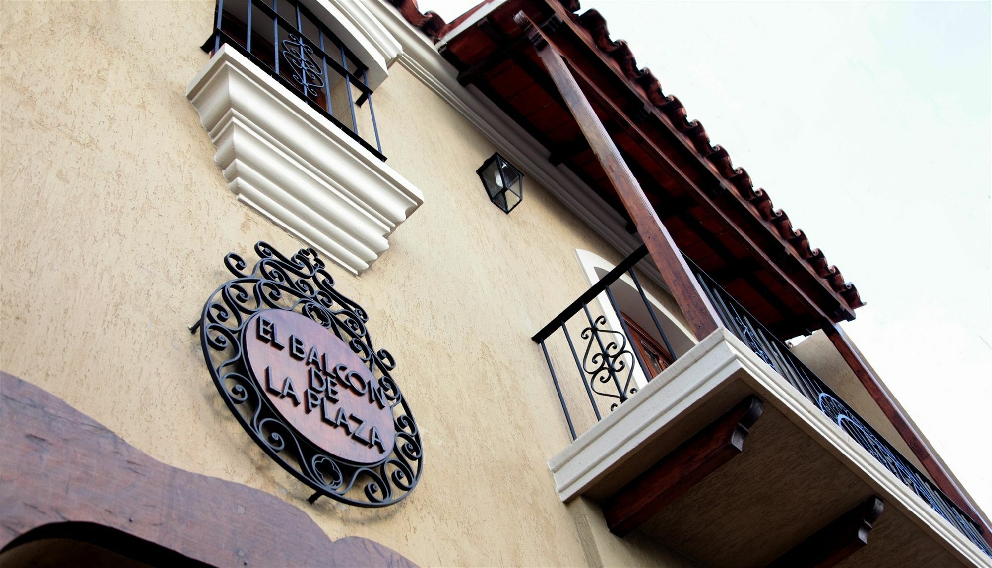 Hotel Boutique Balcon De La Plaza Сальта Экстерьер фото